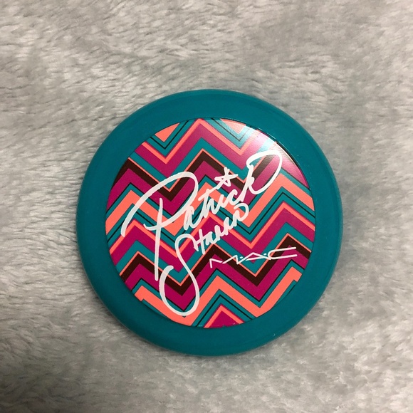 Limited edition Patrick star bronzer - Picture 1 of 3